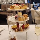 R Bar & Brasserie at The Richmond Hotel
