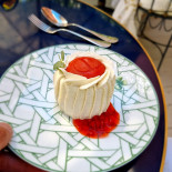 Dior Café
