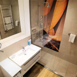 Victoria Suites
