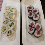 Sakura Sushi Japonés