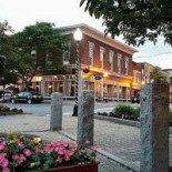 Taverne On The Square