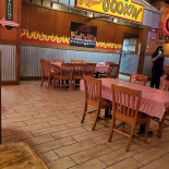 Famous Dave's